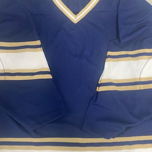 Notre Dame colors medium Jersey