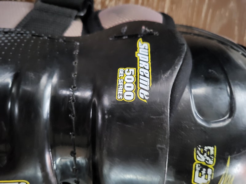 Senior Bauer Supreme 5000 14" Shin Pads (Used)
