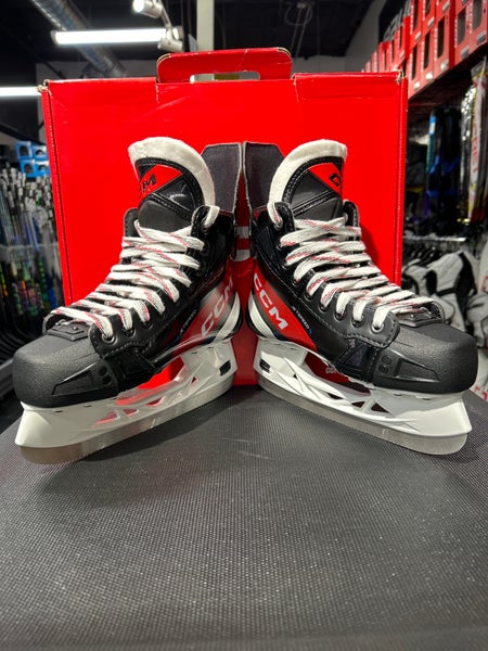 CCM JetSpeed Shock (SMU) Hockey Skates Regular Width Size 5 (New)