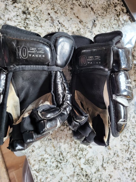 CCM Tacks 1052 Gloves 13" (Used)