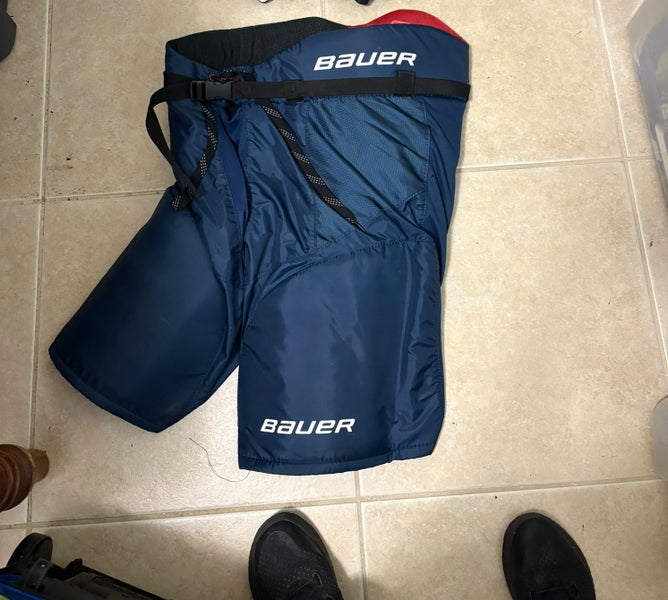 Large Bauer hockey padded shorts senior large
