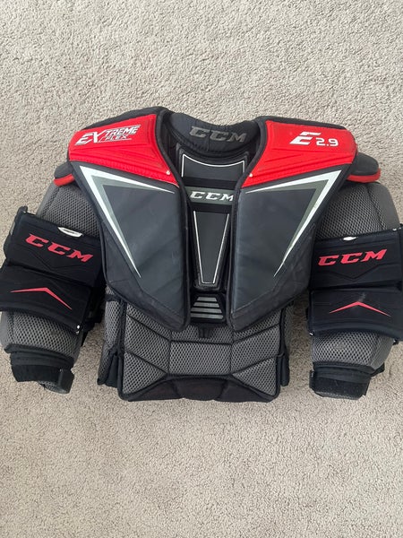 Small CCM eflex 2.9 Goalie Chest Protector (Used)