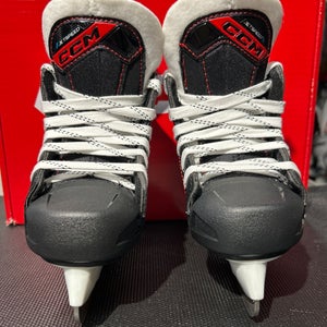 CCM JetSpeed Control (SMU) Hockey Skates Regular Width Youth 8 (New)