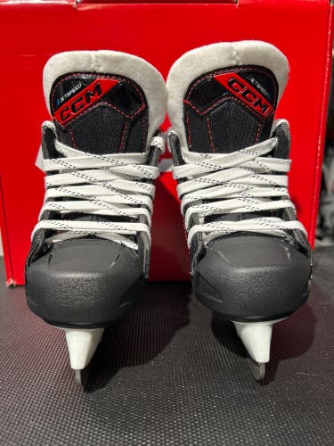 CCM JetSpeed Control (SMU) Hockey Skates Regular Width Youth 8 (New)
