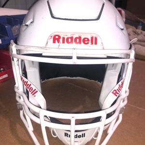 USED RIDDELL FLEX ADULT HELMET - MEDIUM - METALLIC WHIITE