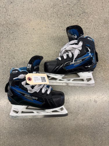 Youth Bauer GSX Hockey Goalie Skates Regular Width 12 (Used)