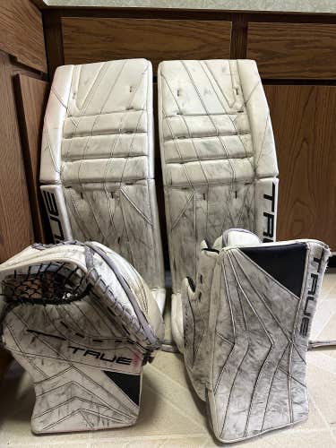 True Pro Stock (Used) Catalyst PX3 Goalie Leg Pads — (READ DESCRIPTION)