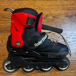 Inline Skates Regular Width Size 2.5 (Used)