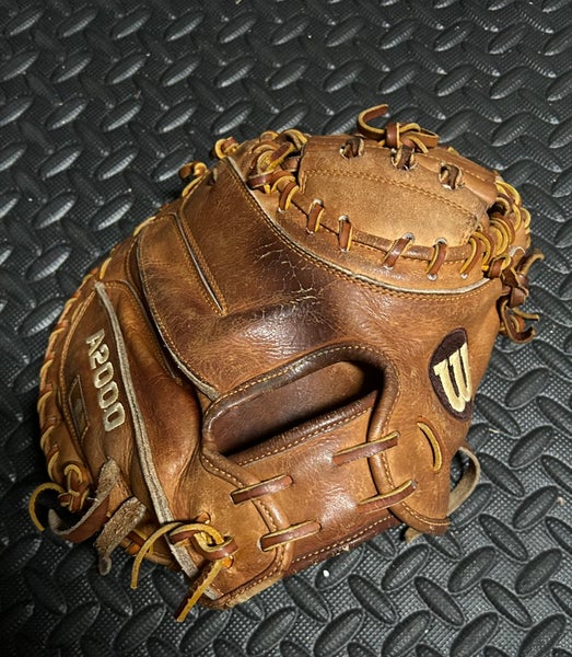 Wilson Training Glove RH Catcher's Baseball Glove (Used)