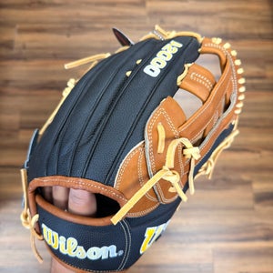 Wilson A2000 RH Outfield Baseball Glove 12.75" 1799 (New)
