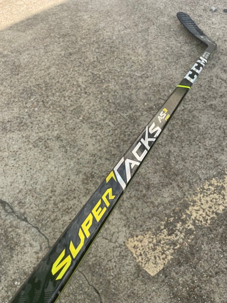 Used CCM Super Tacks AS3 Pro Stock Hockey Stick Grip 85 Flex P90M Left 2771