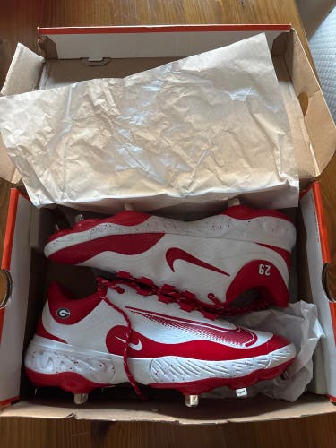 Red Men's Size M 11.5 (W 12.5) Adult Nike Nike alpha huarache elite 4 Low Top Metal (New)