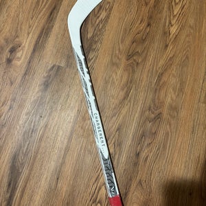 Youth Bauer Mystery Mini Right Handed Hockey Stick 30 Flex (New)