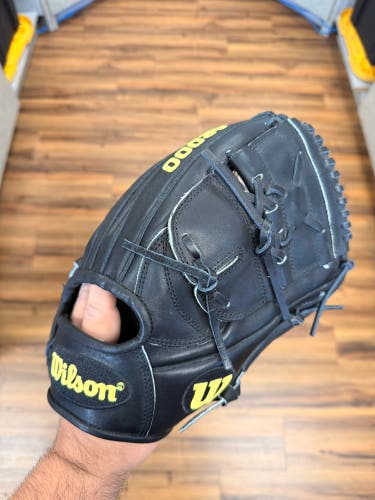 Wilson A2000 RH Pitcher's Baseball Glove 11.75" CK22 GM (New)