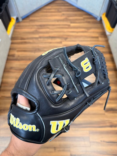 Wilson A2000 RH Infield Baseball Glove 11.75" 1975 (New)