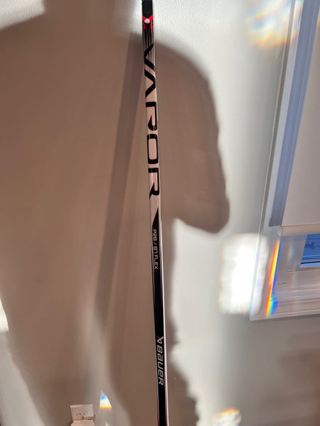 Senior Bauer Vapor X3 Right Handed Hockey Stick P28 87 Flex (Used)