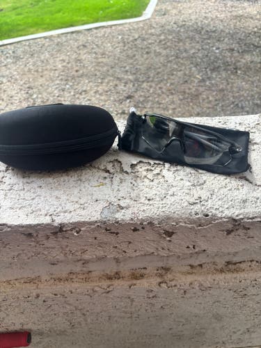 Unisex One Size Fits All Oakley Radar EV Sunglasses (New)