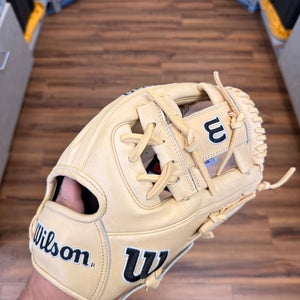 Wilson A2000 RH Infield Baseball Glove 11.75" 1975 (New)