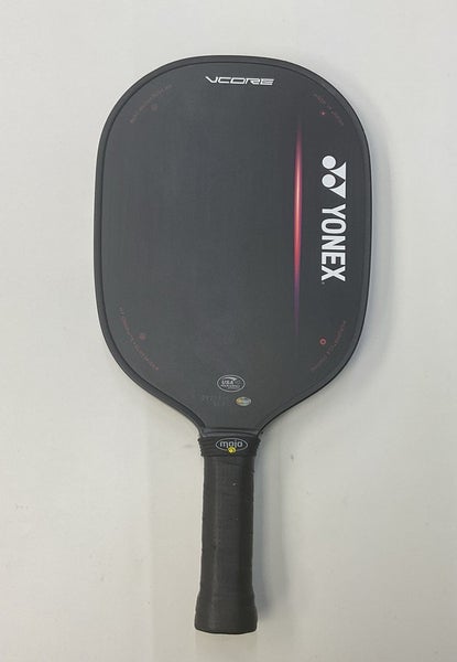 Used Yonex VCORE Midweight 8.1 oz Pickleball Paddle Red