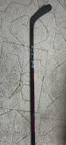 Senior CCM JetSpeed FT7 Pro Right Handed Hockey Stick P29 75 Flex (New)