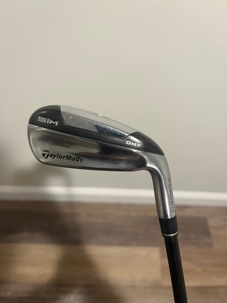 Men's TaylorMade Sim DHY 4 iron Right Handed Stiff Flex Graphite Shaft (Used)