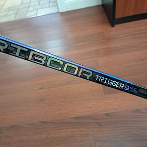 Senior CCM RibCor Trigger 9 Pro Left Hand Hockey Stick P28 70 Flex (New - Only one)