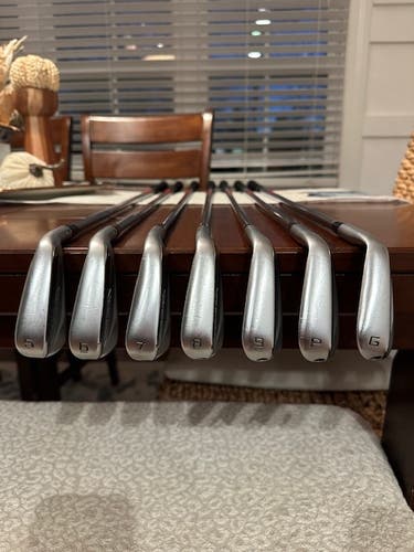 2022 Cobra KING Forged Tec OL Right Handed Irons 5-GW