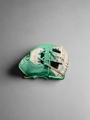 New Turn2 Frosted Elite Baseball Glove 11.5" RHT