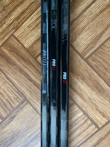 Senior PRO 21 Mackinnon Curve XV Pro Stock 70 Flex (Used)