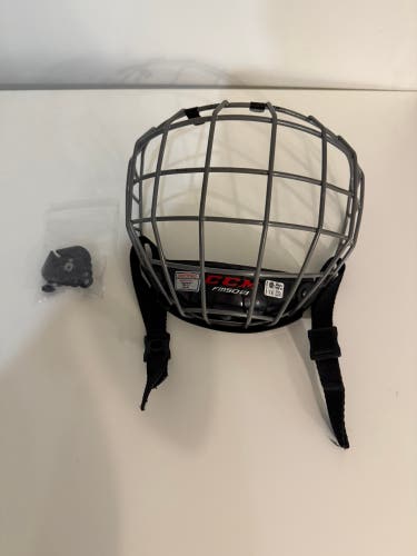Small CCM FM50 Full Cage (Used)