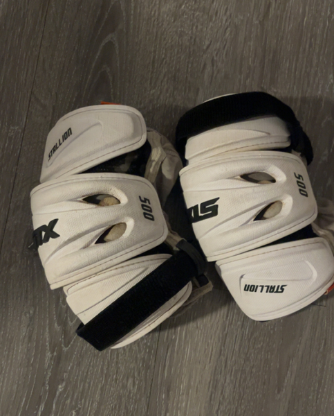 Small Youth STX Stallion 500 Arm Pads (Used)