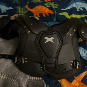 Medium Adult Xenith Fly Shoulder Pads (Used)