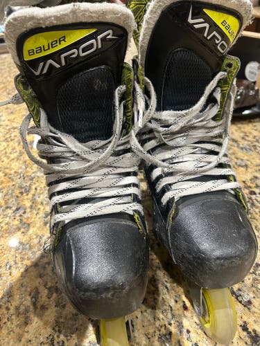 Bauer vapor x3.5 Inline Skates Regular Width Size 7 (Used)