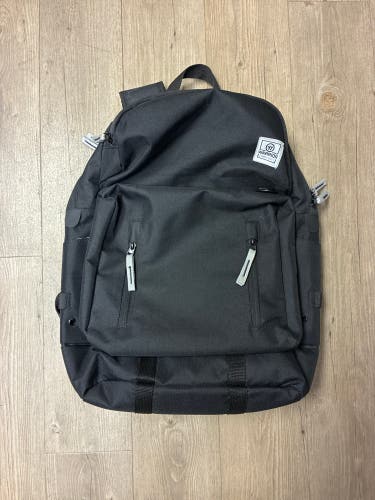 Warrior Q10 Jet Backpack Lacrosse Bag