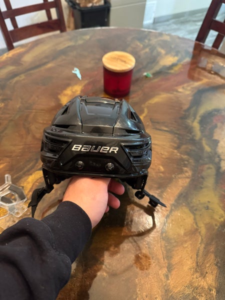 Medium Bauer Re-Akt 150 Helmet (Used)