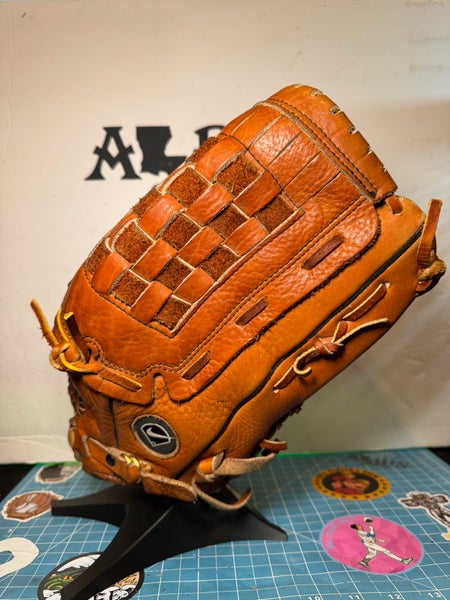 Nike Diamond Ready RH Baseball Glove 14" (Used)