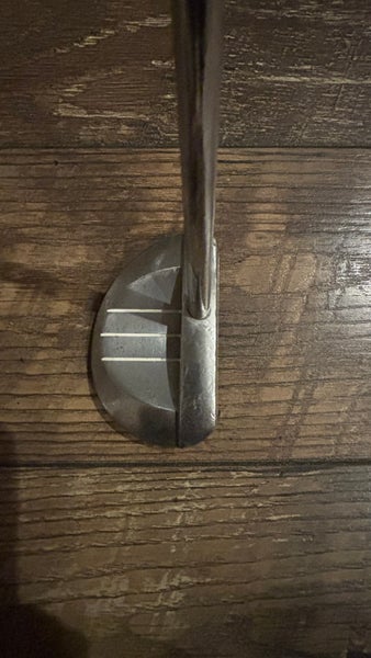 Scotty Cameron Red x Right Handed Putter (Used)