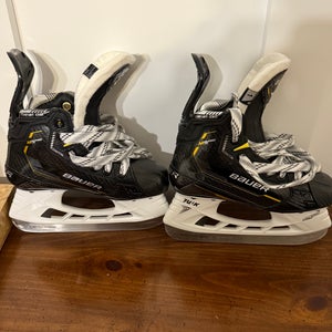 Bauer Supreme M5 Pro Hockey Skates Regular Width Size 1 (Used)