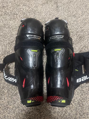 Intermediate NAHL Bauer Vapor 13" Shin Pads Pro Stock (Used)