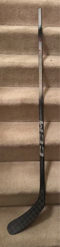 Senior FT8 CCM JetSpeed Right Handed Hockey Stick P29 85 Flex (New)