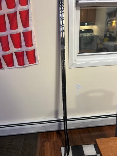 Senior Bauer Vapor Hyperlite 2 Left Hand Hockey Stick P28M 80 Flex Pro Stock (Used)