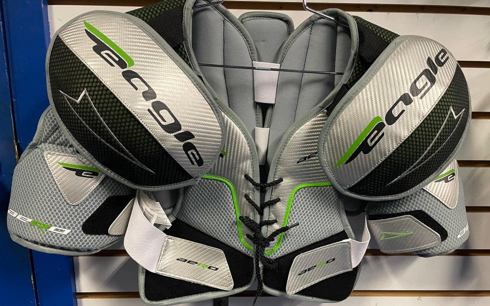 New Eagle Aero Shoulder Pads Sr Medium