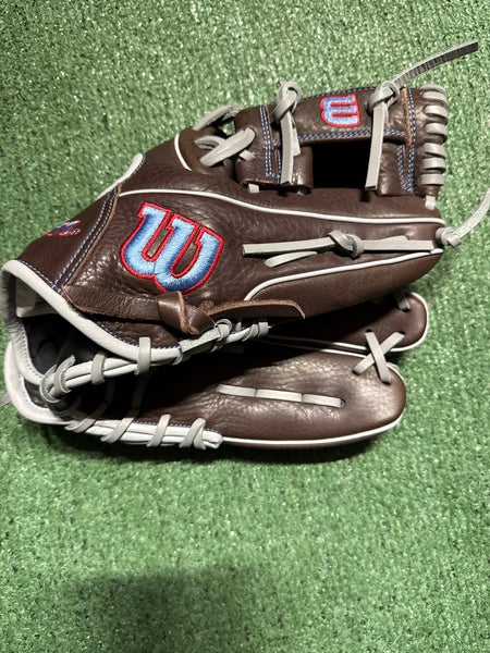 2022 Wilson A1000 RH Infield Baseball Glove 11.5" (New)