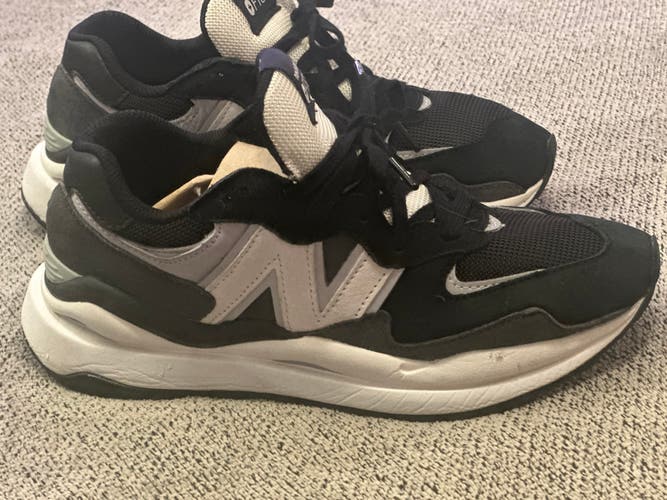 New Balance x Figs unisex 57/40 sneakers U5740FG men’s size 5.5/ women’s size 6.5-7