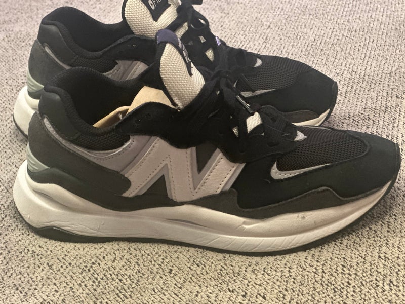 New Balance x Figs unisex 57/40 sneakers U5740FG men’s size 5.5/ women’s size 6.5-7