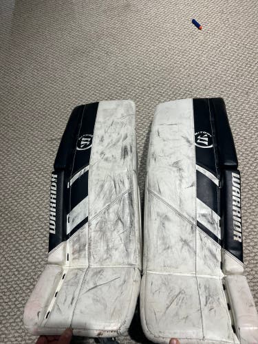 28" Warrior Ritual G5 Goalie Leg Pads (Used)