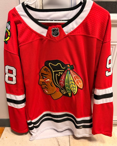 Connor Bedard jersey - size 50 (adult medium)