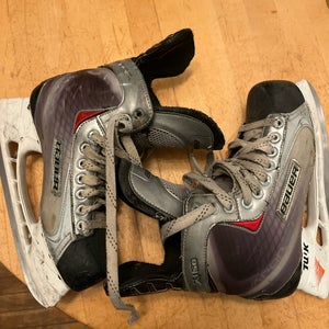 Bauer Vapor x50 Hockey Skates Regular Width 7 (Used) 2013