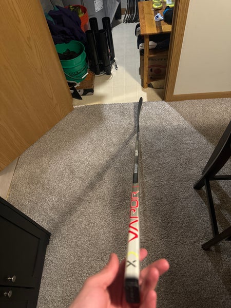 Senior Bauer Vapor Hyperlite Left Hand Hockey Stick Mid Pattern 87 Flex (New)