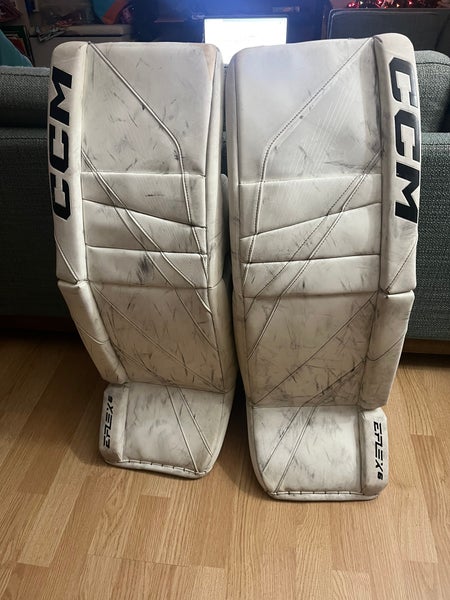 34" CCM Eflex 6 Goalie Leg Pads (Used)